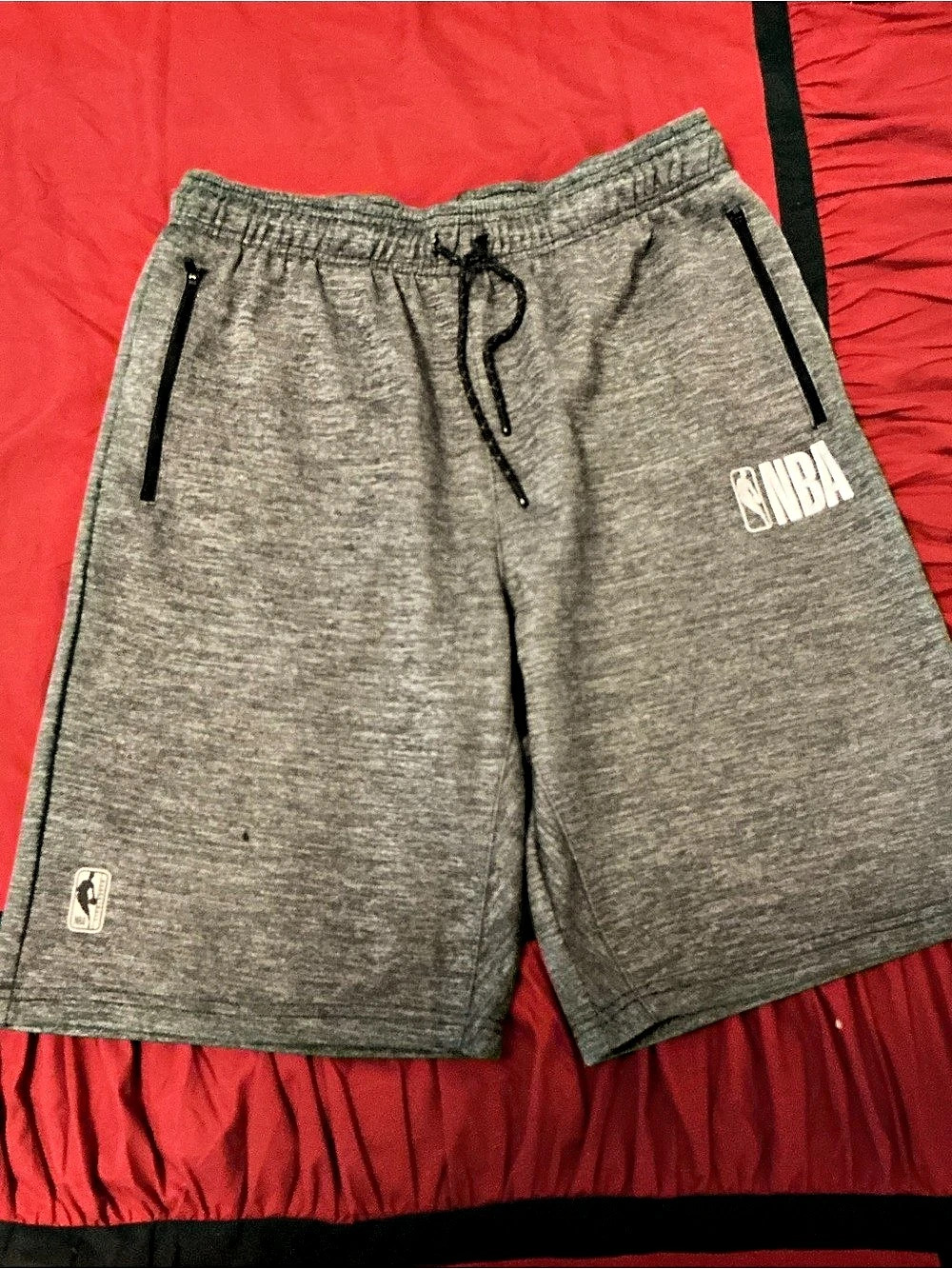 NBA Athletic Shorts in Gray Size Large Like New